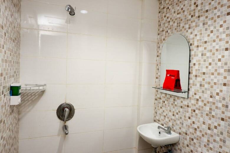 Hotel Reddoorz Near Java Supermall Semarang