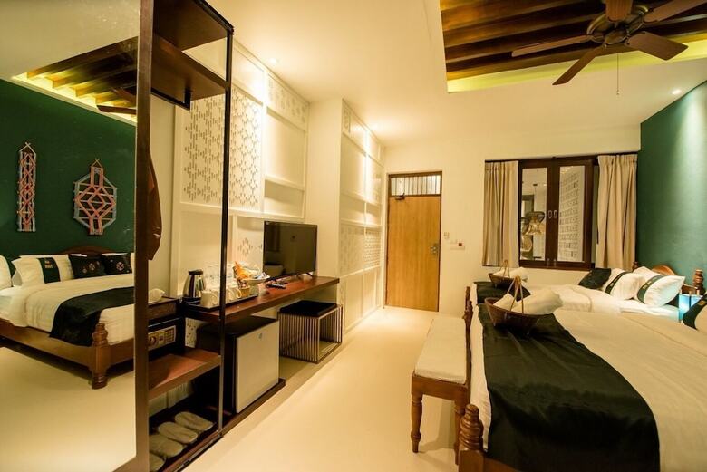 Pah Hotel