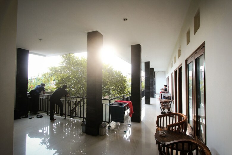 Bed & Breakfast Graha Wedha Kuta
