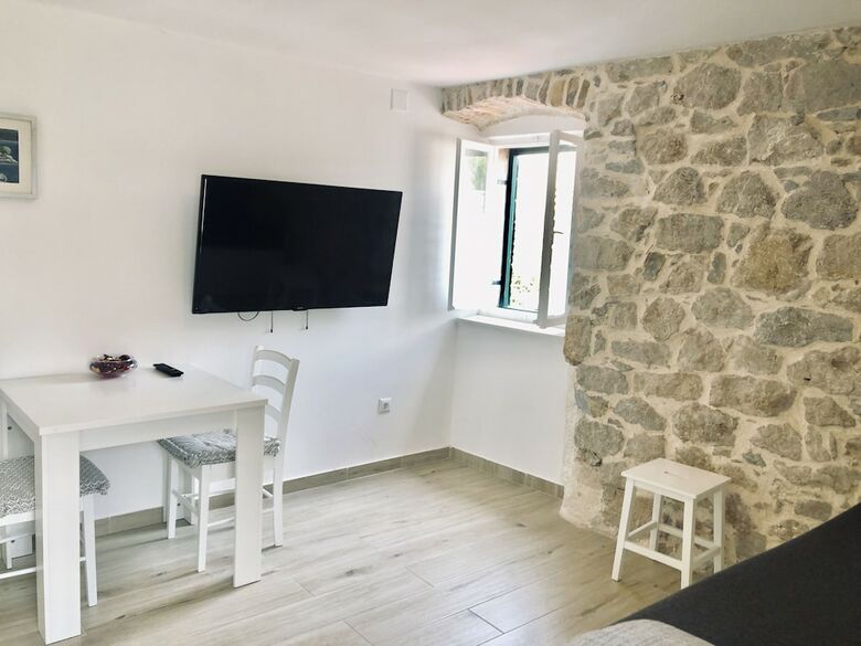 Apartments Mariani - Near Split Riva