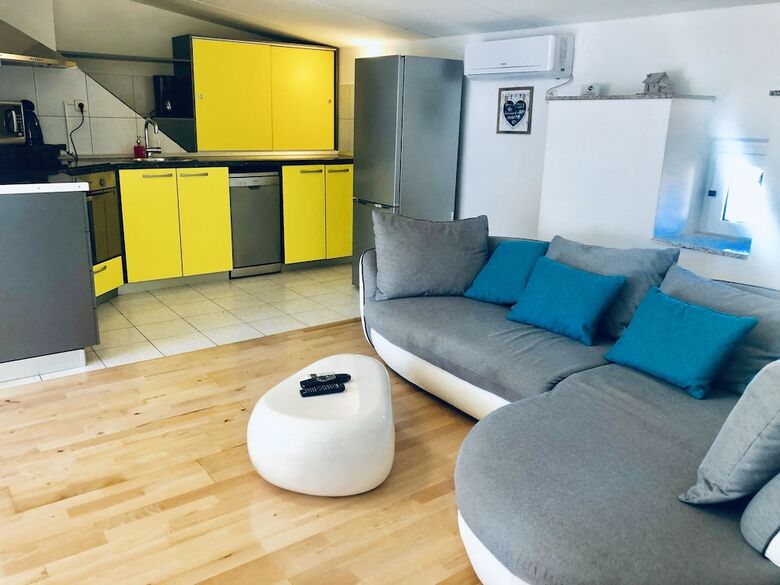 Apartments Mariani - Near Split Riva