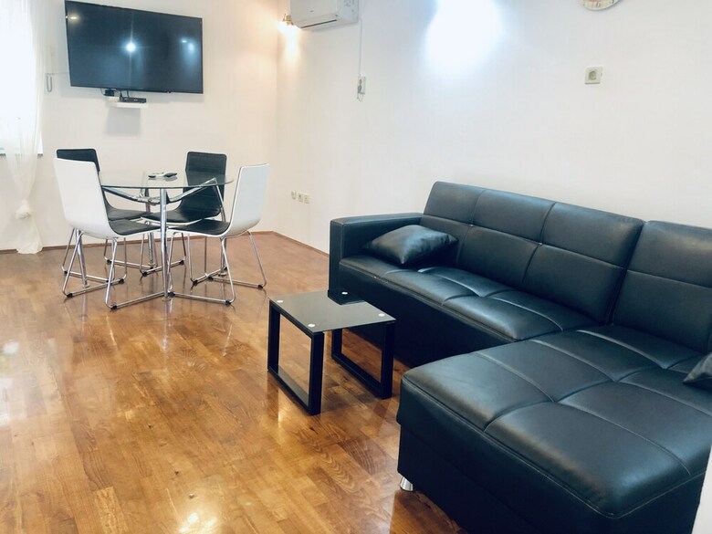 Apartments Mariani - Near Split Riva