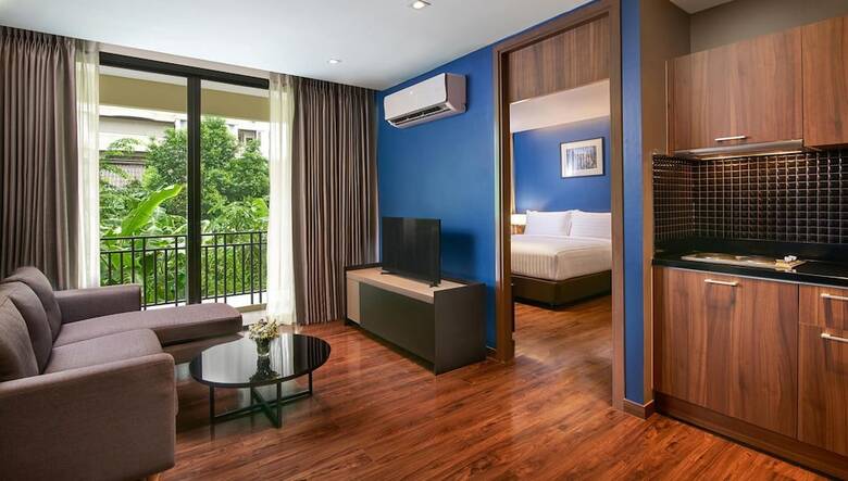 Apartamentos Amp Am House Hotel