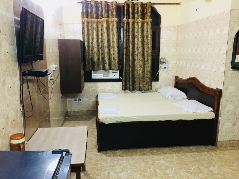 Hotel Royal Residency