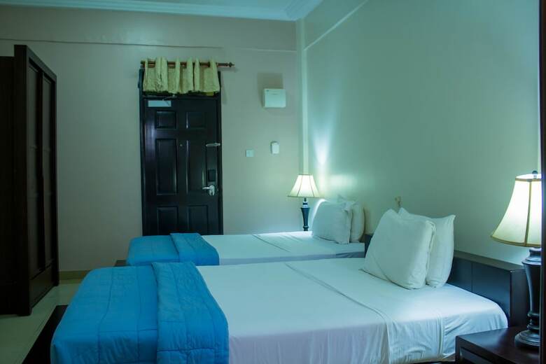 Hotel Oceanic Resort