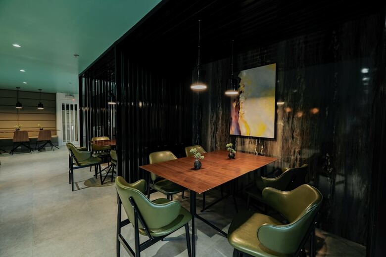 Avior Hotel