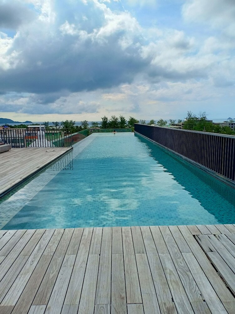 Patong Beach Luxury Condo