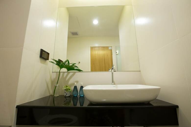 Deeprom Pattaya Hotel
