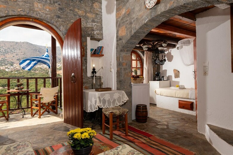 Homes Of Cretan Tradition