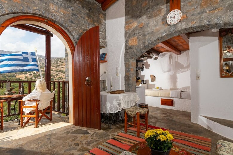 Homes Of Cretan Tradition