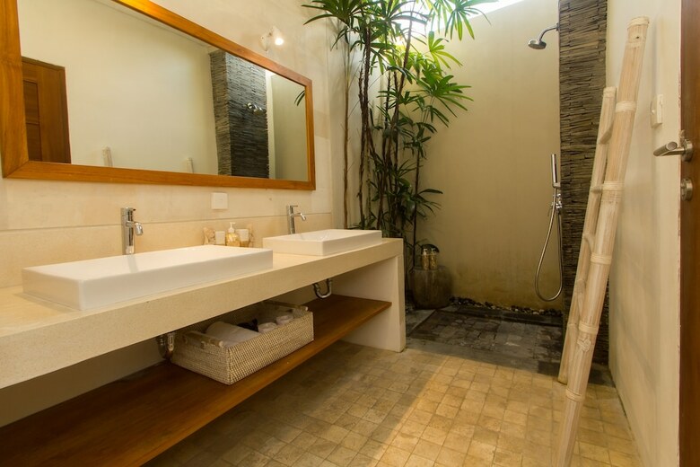 Hotel Echo Beach Villa & Apartment