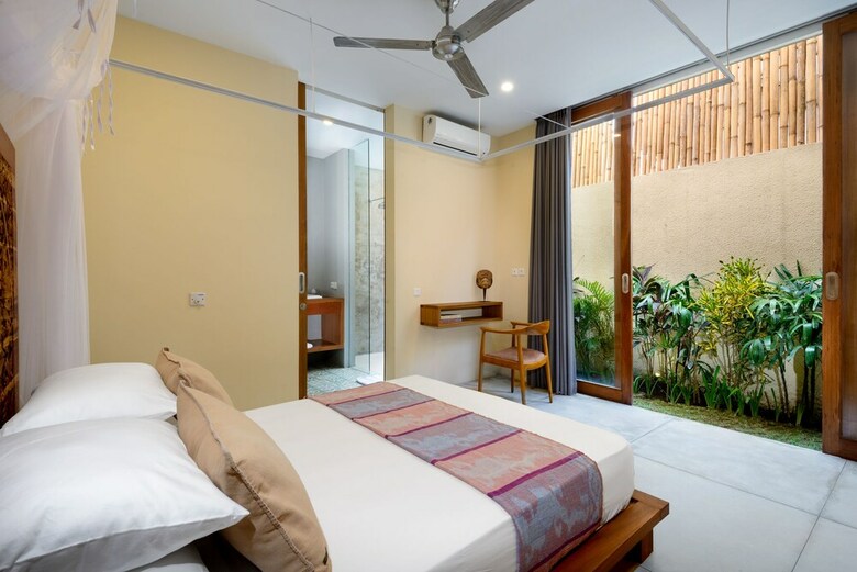 The Bed By The Sea