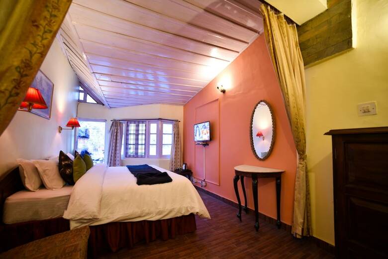 Hotel Chimney House By Opensky, Mussoorie