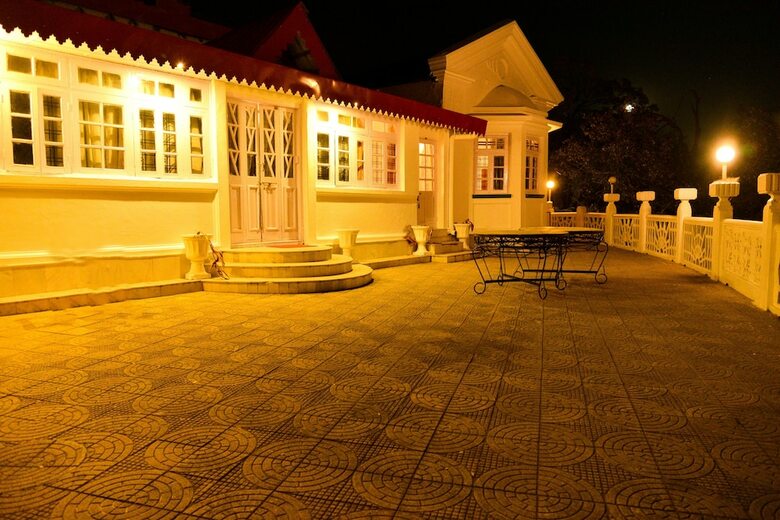 Hotel Chimney House By Opensky, Mussoorie