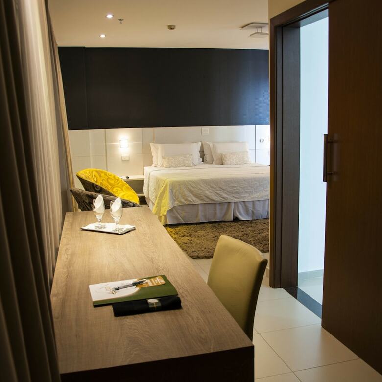 Golden Plaza Hotel
