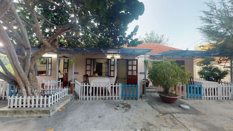 Hotel Lotus Seaside Bungalows
