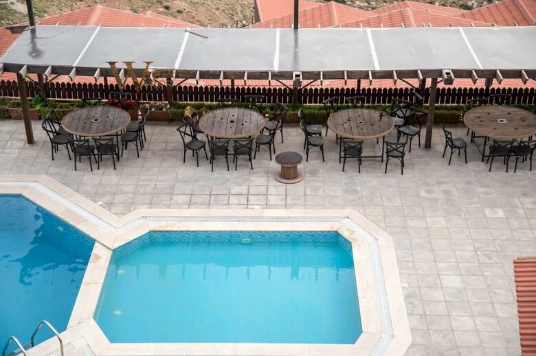 Aparthotel Wooden Arcs Resort & Spa