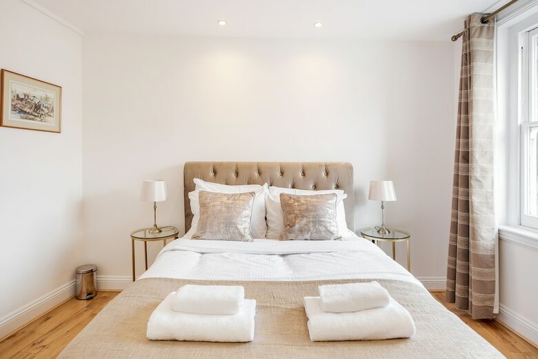 Great Mayfair Apartment - Sleeps 6