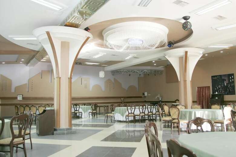 Hotel Eleon