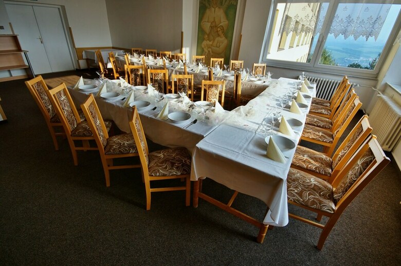 Horsk� Hotel Jelenovsk�