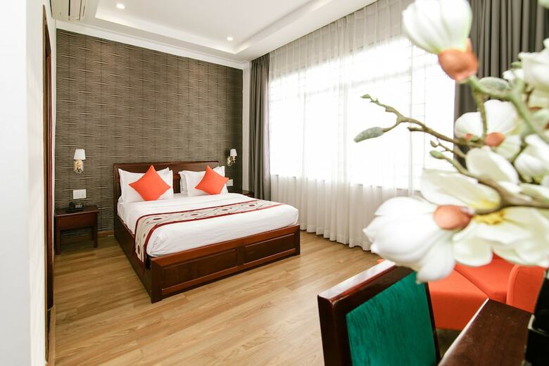 Long Bao Chau Hotel