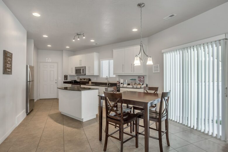 Hotel Spacious & New Guesthouse In Orem- Provo
