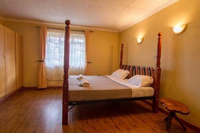 Hotel Imanisuites