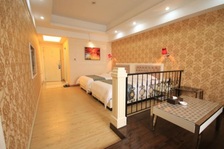Guangzhou Carnation Business Hotel