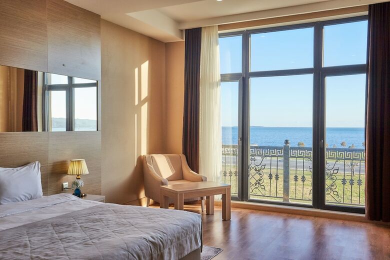 Nobel Hotel