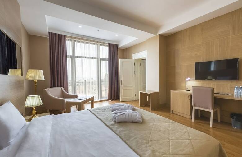 Nobel Hotel