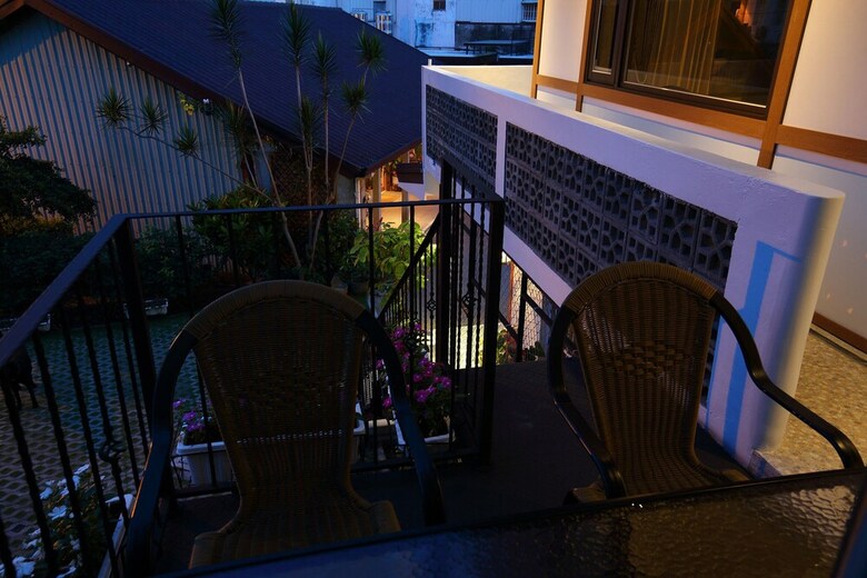 Jasmine Orange B&B