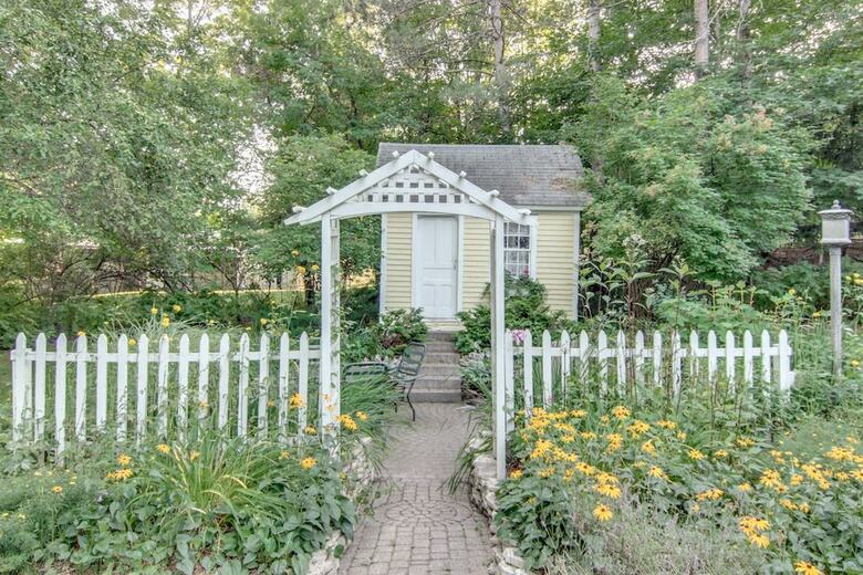 Bellaire Bed & Breakfast