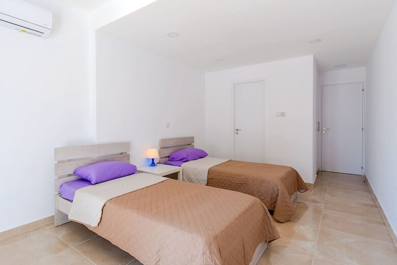 Color Cyprus Amozoniu Apartments
