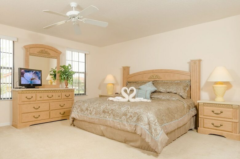 Ov3750 - High Grove - 5 Bed 3.5 Baths Villa