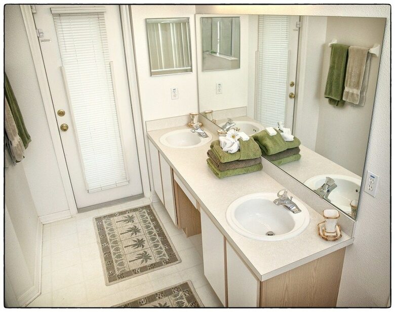 Ov969 - Hampton Lakes - 4 Bed 3 Baths Villa