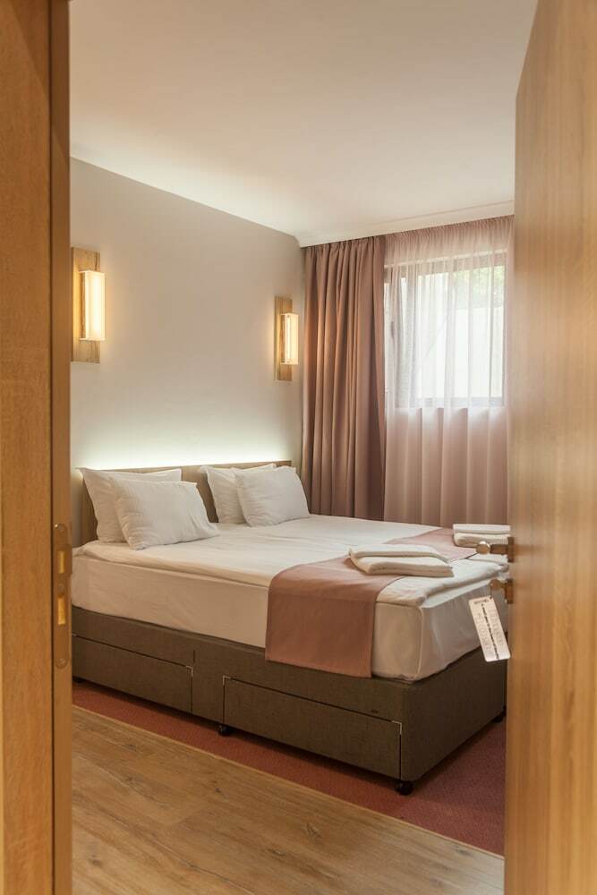 Hugo Hotel