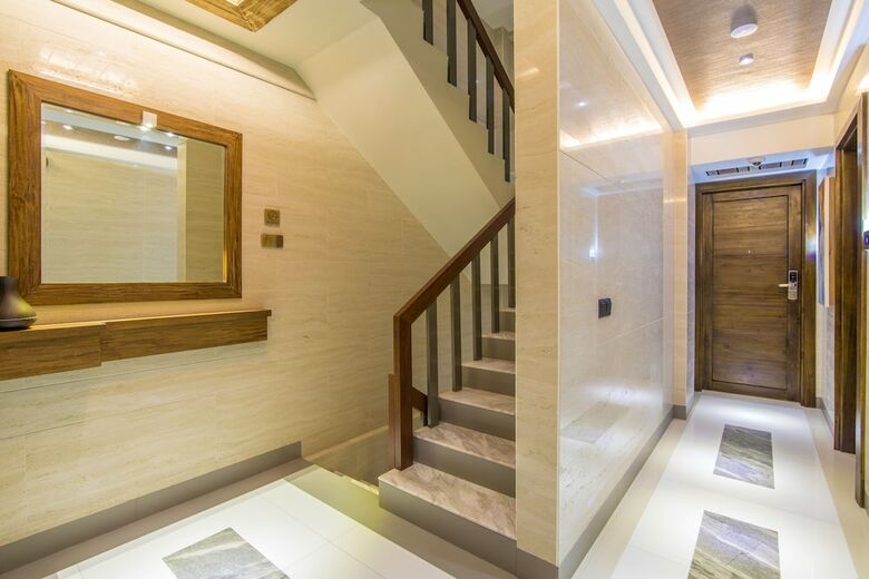 Hotel Samann Grand