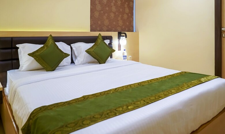 Treebo Trend Hotel Oasis