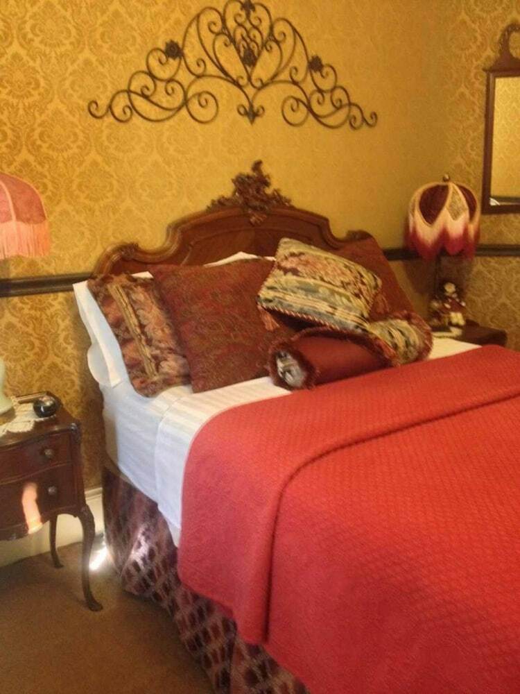 Hotel Weaverville Whitmore Inn