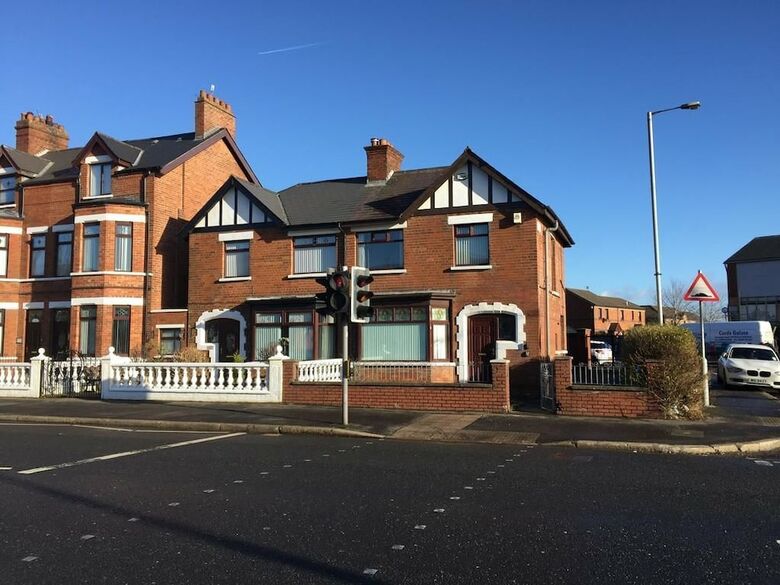 Hotel Crumlin Road Guesthouse