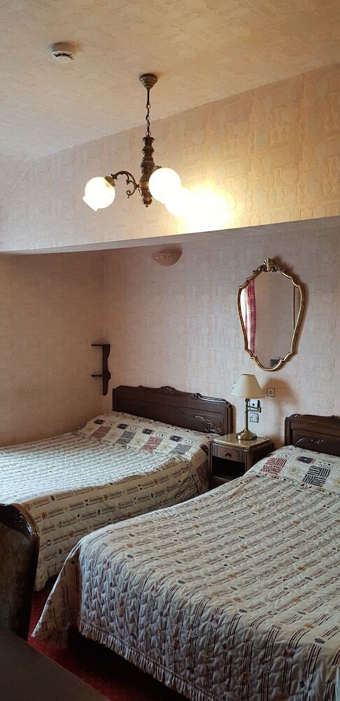 Hotel H�tel Louise De La Valli�re
