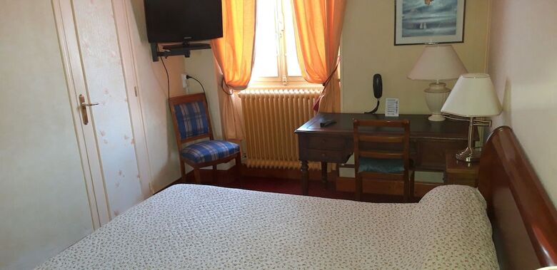 Hotel H�tel Louise De La Valli�re