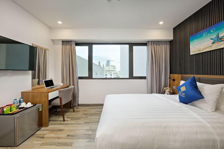 Jolia Hotel And Apartment - My Khe Beach