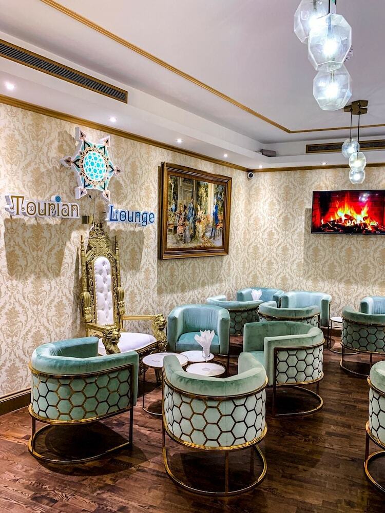 Bed & Breakfast Tourian Lounge Hotel