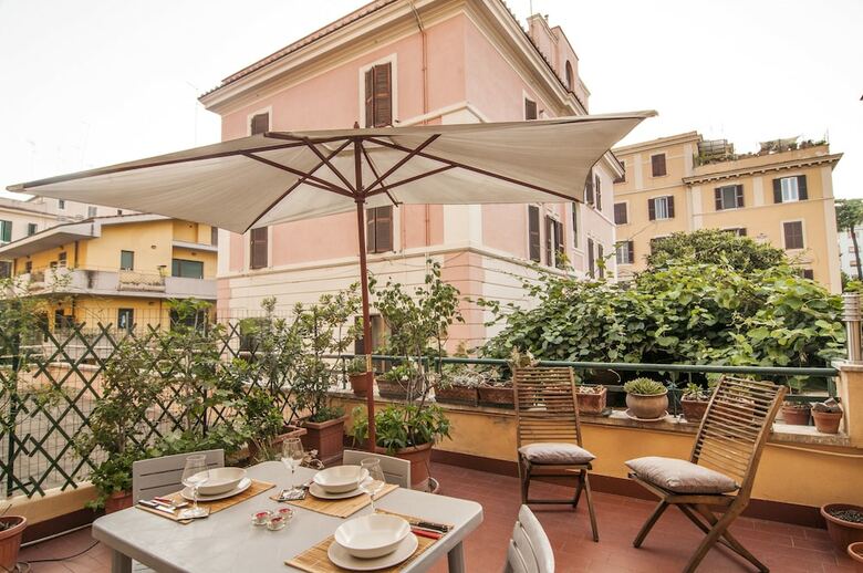 Appio Latino Terrace Apartment