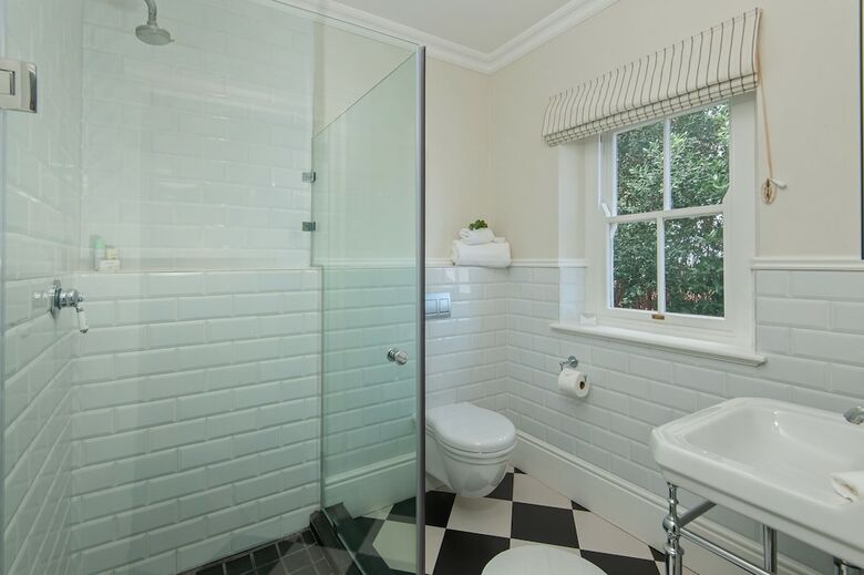 Hotel Malayla Guesthouse - Adults Only