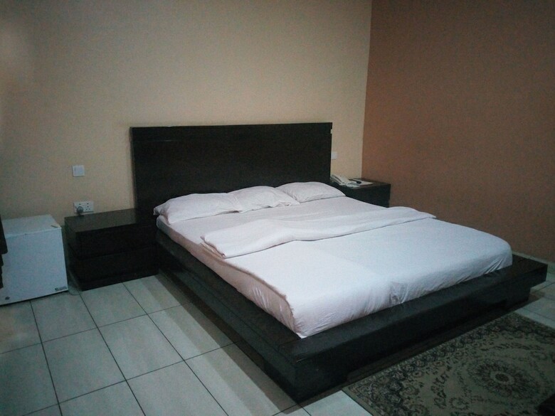 Peak Court Hotels