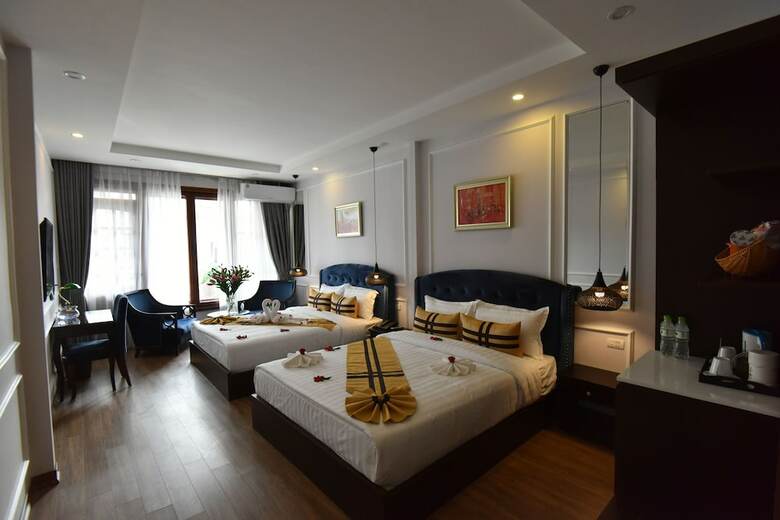 S Central Hotel & Spa