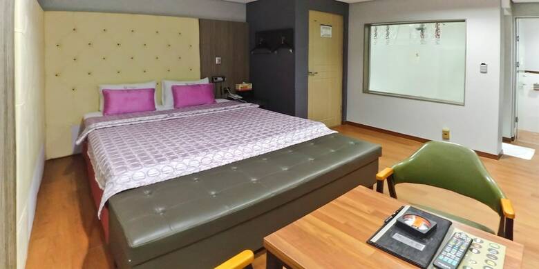 Busan Songdo Q Five Hotel