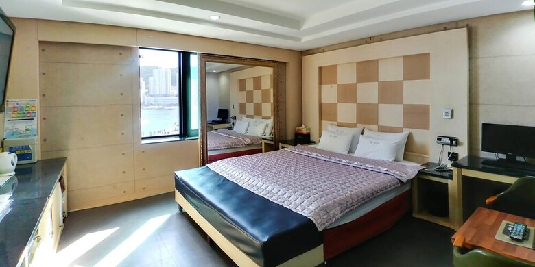 Busan Songdo Q Five Hotel